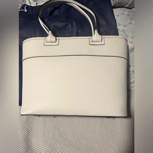 New Dooney and Bourke Zip Top Tote with Matching Wallet - Picture 8 of 11